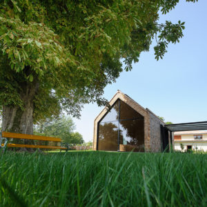 Holz_ Kirche_ Bestattung_Friedhof_Begräbnis